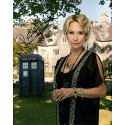 Actress Felicity Kendal signed DOCTOR WHO 8x10 photo Actress Felicity Kendal signed DOCTOR WHO 8x10 photo