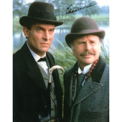 Actor Edward Hardwicke signed Sherlock Holmes TV series 8x10 photo Actor Edward Hardwicke signed Sherlock Holmes TV series 8x10 photo